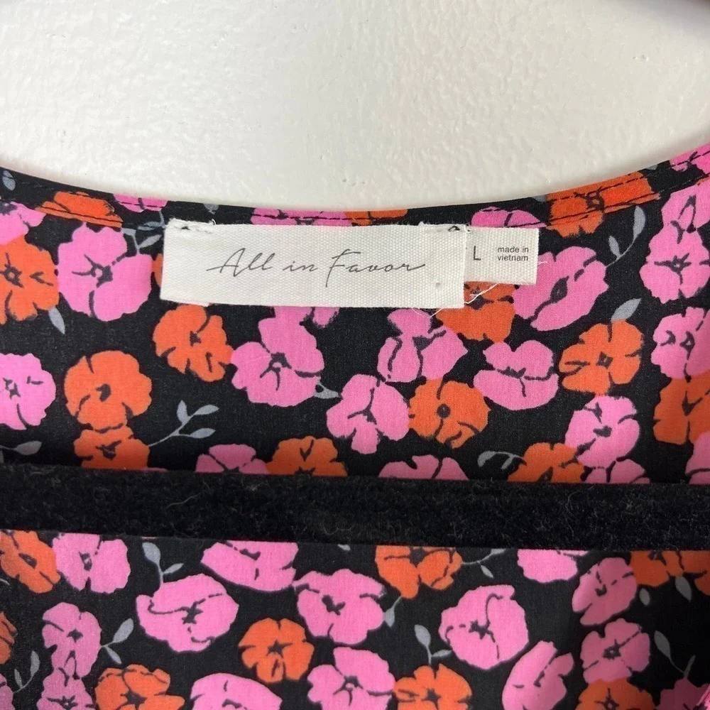 All in Favor Floral Print Blouse Size L